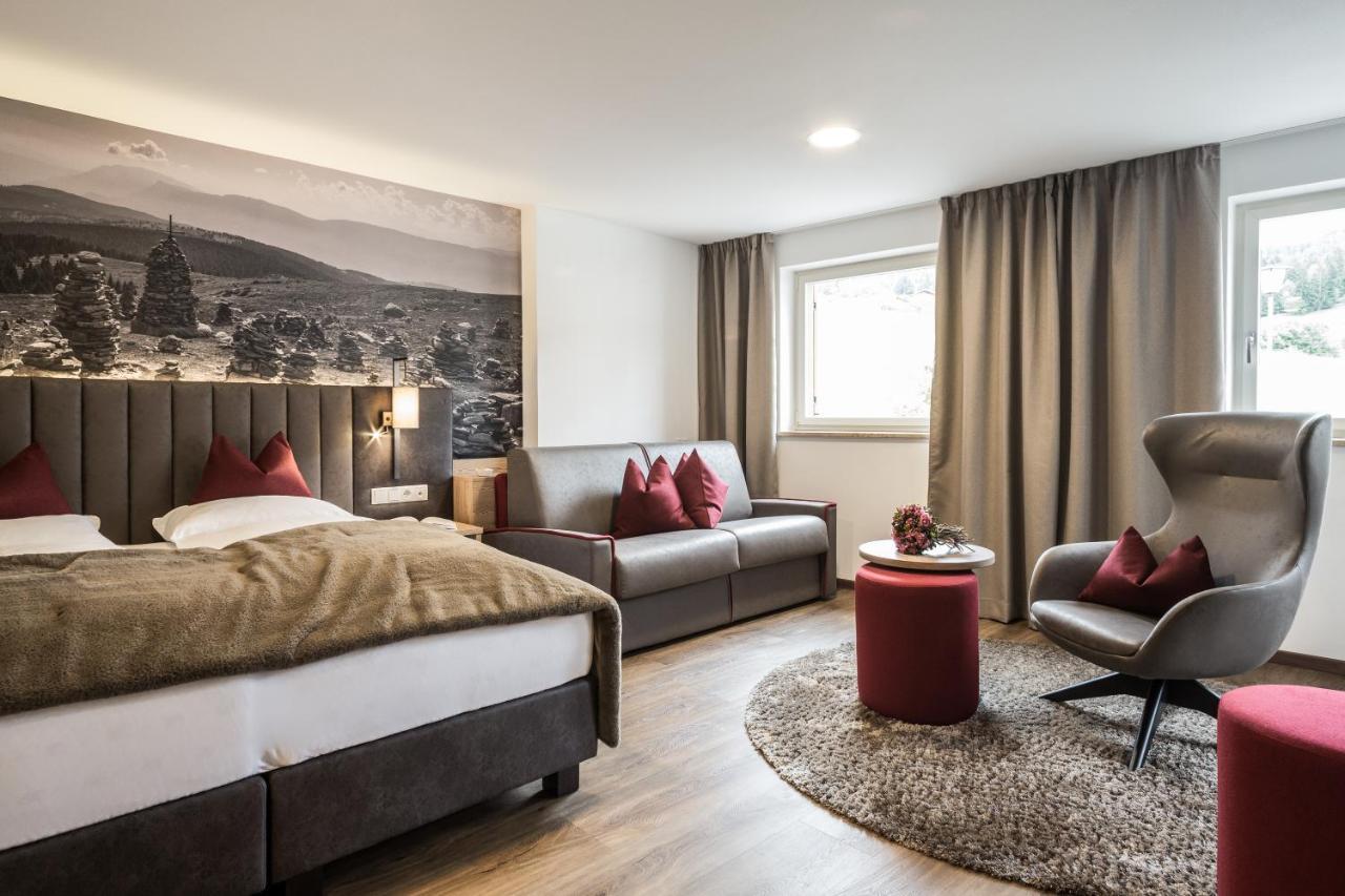 Hotel Zum Loewen - Al Leone Mölten Eksteriør bilde