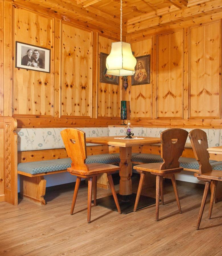 Hotel Zum Loewen - Al Leone Mölten Eksteriør bilde